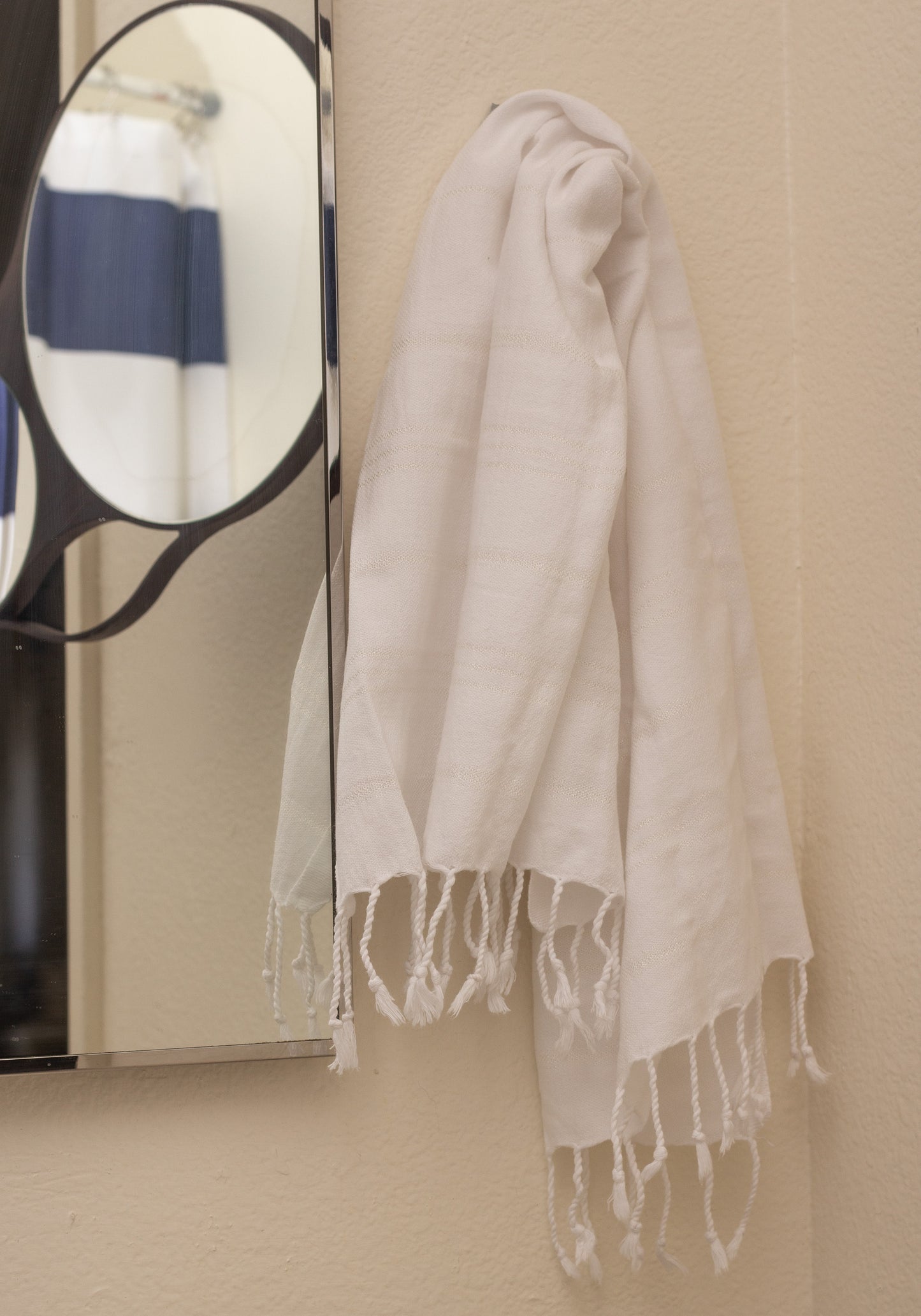 HAND TOWEL- WHITE